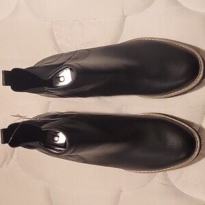 Dolce Vita Women's Black Leather Ankle Boots